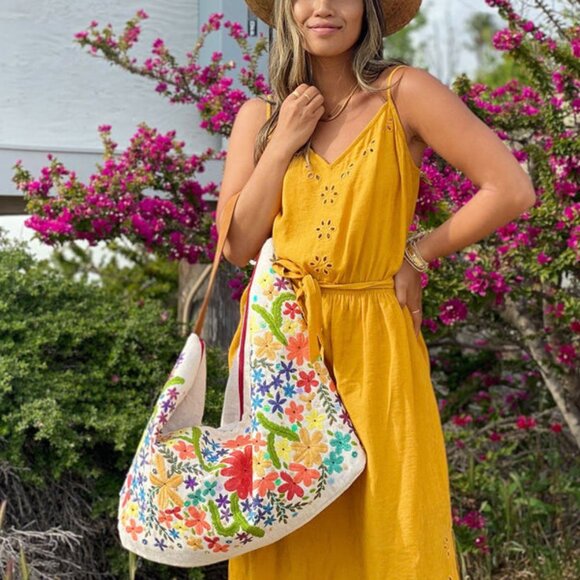 Gorgeous NEW Embroidered Floral Flower Botanical Garden Large Boho Tote Handbag - Picture 7 of 7